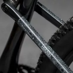 Dyedbro Kit Di Protezione Del Telaio - Día De Muertos - Bianco Opaco 11 Dyedbro Kit Di Protezione Del Telaio - Día De Muertos - Bianco Opaco -Vendite Bici da città elettriche 05 DBF11148