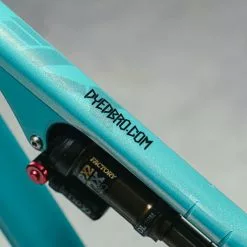 Dyedbro Kit Di Protezione Del Telaio - Clear Glitter -Vendite Bici da città elettriche 06 DBF11217 1