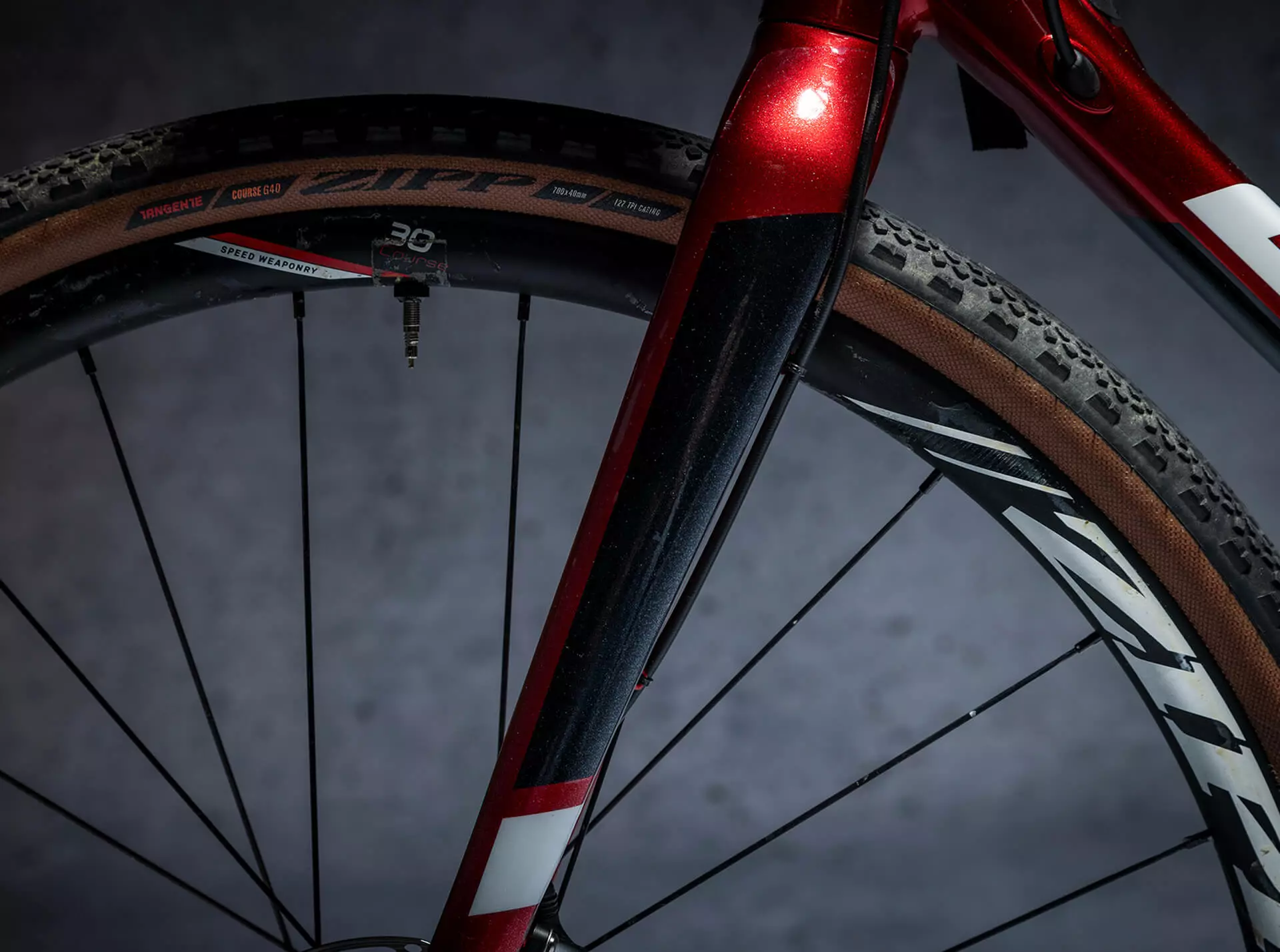 Dyedbro Kit Di Protezione Del Telaio Gravel Clear - Glitter Matt 5 Dyedbro Kit Di Protezione Del Telaio Gravel Clear - Glitter Matt - immagine 3